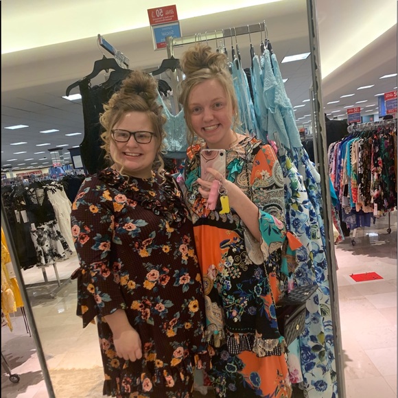 Meet your Posher, Kaylan - Picture 4 of 5